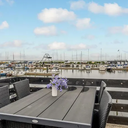 2 Bedroom Lovely In * Hemmet