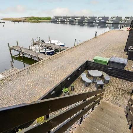 2 Bedroom Lovely In * Hemmet