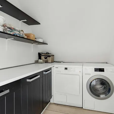 2 Bedroom Lovely In 아파트 Hemmet