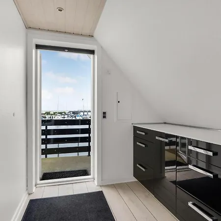 아파트 2 Bedroom Lovely In