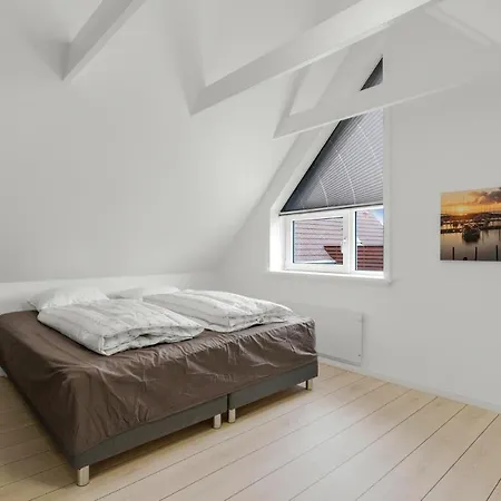 2 Bedroom Lovely In Apartament *